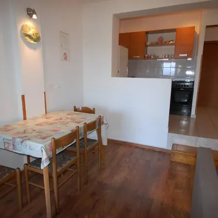 With A Parking Space Njivice, Krk - 21728 Apartment Njivice