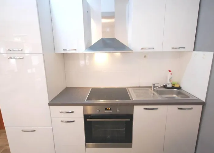 With Parking Space - Krk - 21728 Njivice