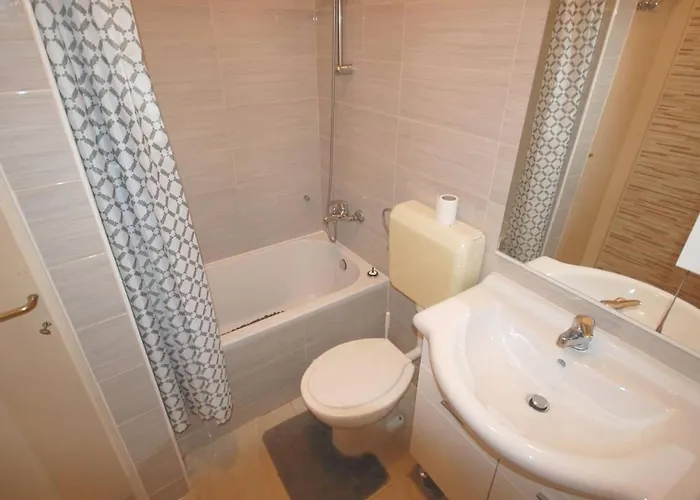 With Parking Space - Krk - 21728 Apartmán *