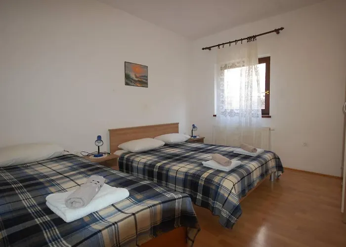 With Parking Space - Krk - 21728 Apartmán *