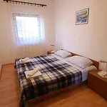 With Parking Space - Krk - 21728 Njivice